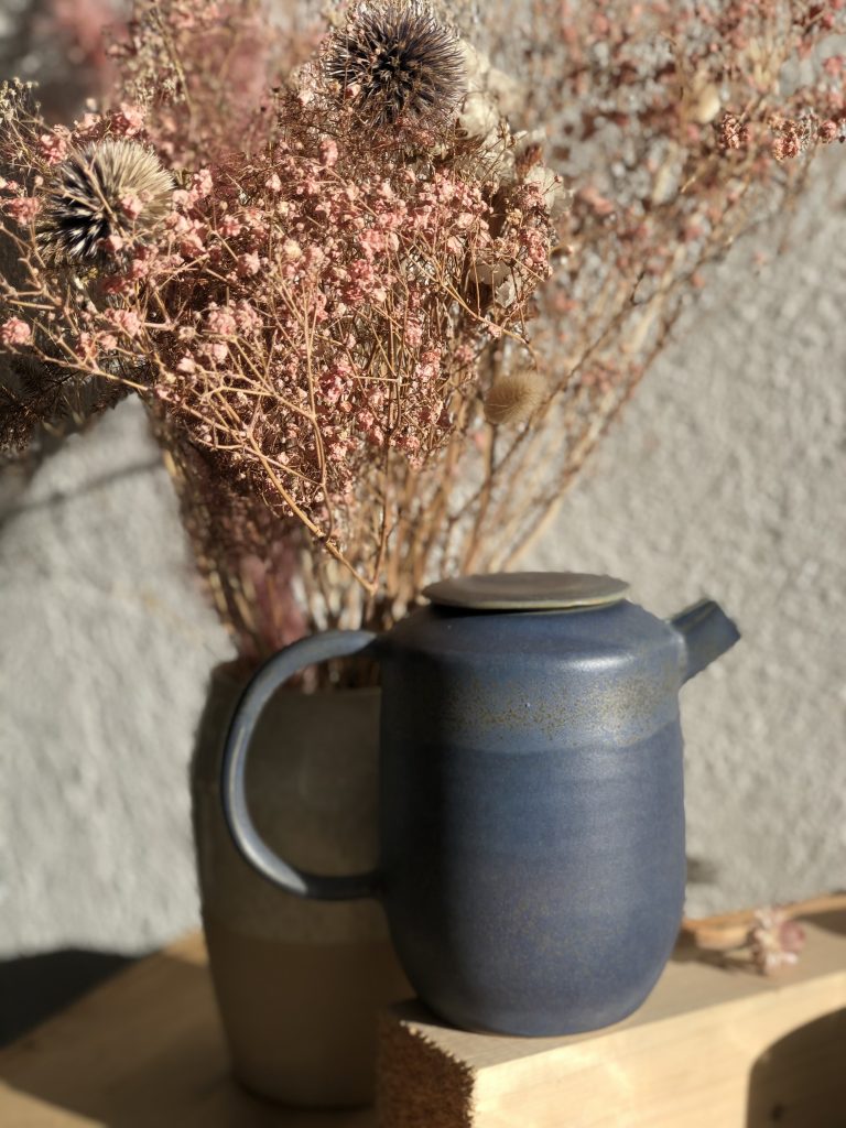 blanc de meudon aude loison Théière fleurs séchées